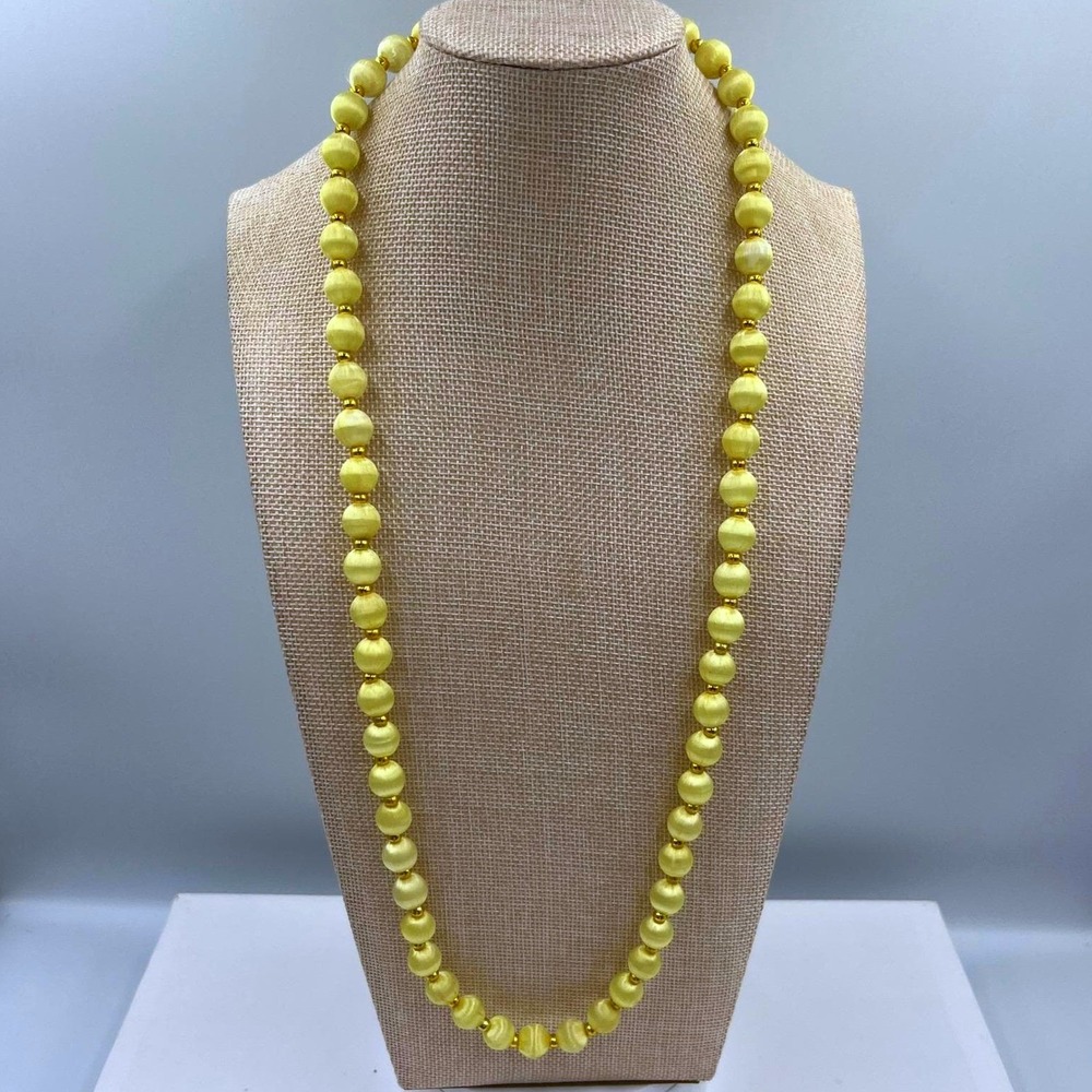 Vintage Yellow Beaded Necklace Satin Finish Round Beads Gold Tone Spacers 28-30" - Picture 1 of 6